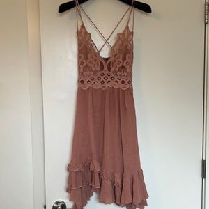 Free people size s ruffled mauve dress